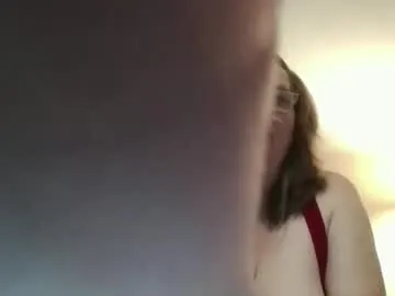 redhothomealone — Tits out [25 tokens left]