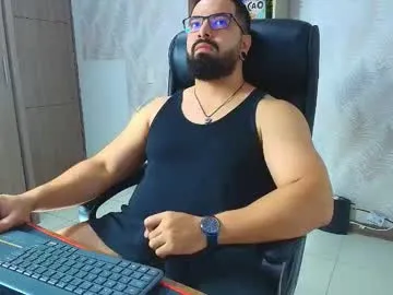 robby_k — Goal: CUM show  [555 tokens left] #bigcock #chubby #cum #bigass #daddy