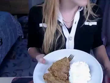 robin_d_teach — Happy Monday! Horny little nympho in heat here, Hi!