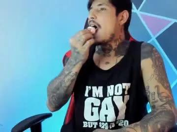 rooswell_47 from Chaturbate