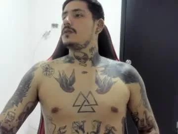 rooswell_47 from Chaturbate