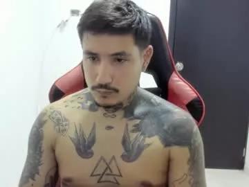rooswell_47 from Chaturbate