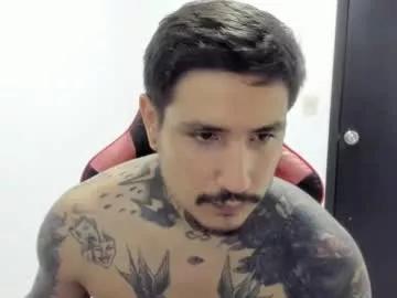 rooswell_47 from Chaturbate