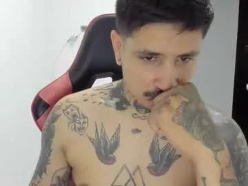 rooswell_47 from Chaturbate