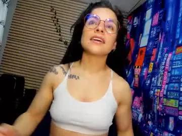Try our girls live displays and explore the company of endless strippers, with beautiful physiques, vibrating toys and more.