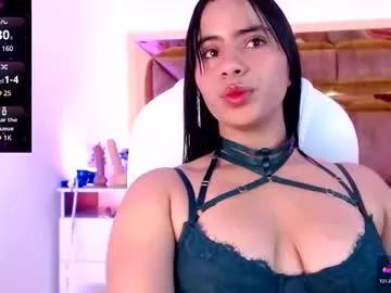 Try our girls live displays and explore the company of endless strippers, with beautiful physiques, vibrating toys and more.