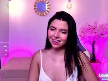 Try our girls live displays and explore the company of endless strippers, with beautiful physiques, vibrating toys and more.