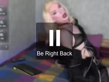 Try our girls live displays and explore the company of endless strippers, with beautiful physiques, vibrating toys and more.