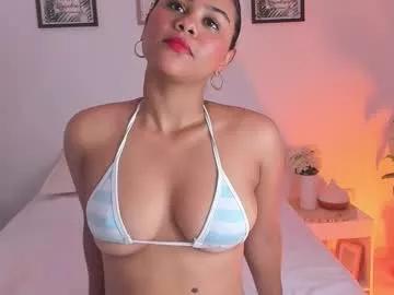 Try our girls live displays and explore the company of endless strippers, with beautiful physiques, vibrating toys and more.