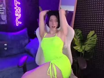 Try our girls live displays and explore the company of endless strippers, with beautiful physiques, vibrating toys and more.