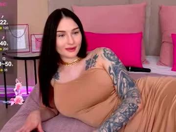 Try our girls live displays and explore the company of endless strippers, with beautiful physiques, vibrating toys and more.