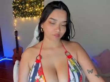 Try our girls live displays and explore the company of endless strippers, with beautiful physiques, vibrating toys and more.