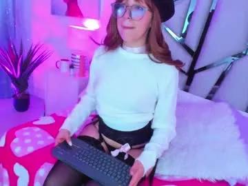 Try our girls live displays and explore the company of endless strippers, with beautiful physiques, vibrating toys and more.