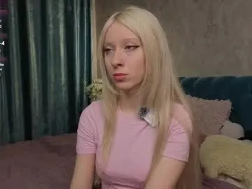 rush_of_feelings — GOAL: Shake Soft Boobs [60 tokens remaining] Internet Love? #shy #teen #skinny #18 #blonde