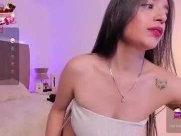 Try our girls live displays and explore the company of endless strippers, with beautiful physiques, vibrating toys and more.