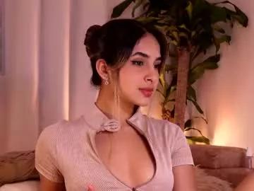 Try our girls live displays and explore the company of endless strippers, with beautiful physiques, vibrating toys and more.