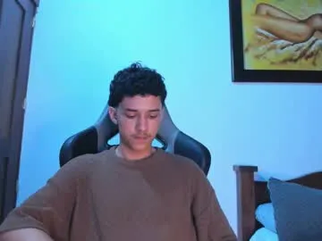 Avatar of santi_twink19