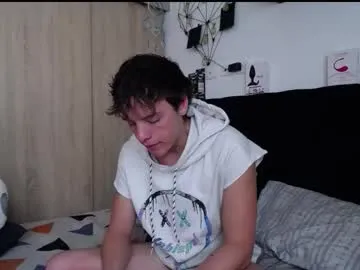 santii_rose's avatar