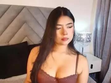 Try our girls live displays and explore the company of endless strippers, with beautiful physiques, vibrating toys and more.