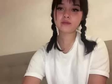 sarah_heart_aus model from Chaturbate