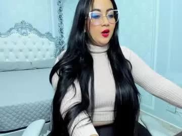 sarahjames19_ from Chaturbate