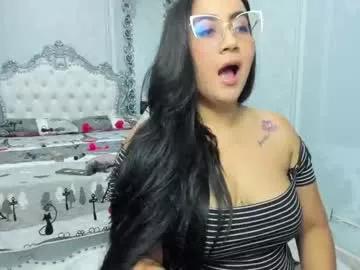 sarahjames19_ from Chaturbate