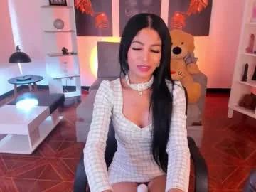 Try our girls live displays and explore the company of endless strippers, with beautiful physiques, vibrating toys and more.