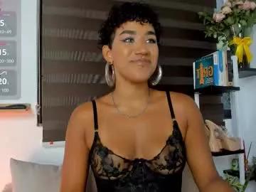Try our girls live displays and explore the company of endless strippers, with beautiful physiques, vibrating toys and more.