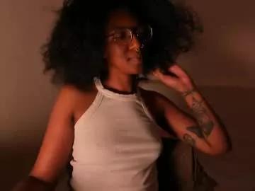 Saturno_vibes webcams show profile image 