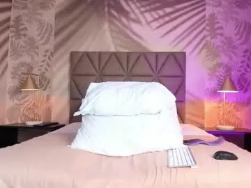 scarleett22 — GOAL: SHOWCUM [1297 tokens remaining] SEXY AND DELICIOUS GIRL WHO LOVES TO PLAY WITH MY COCK AND GIVE YOU A LOT OF MILK #bigcock #mistress #trans #heels #feet