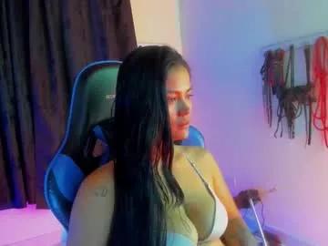 Try our girls live displays and explore the company of endless strippers, with beautiful physiques, vibrating toys and more.