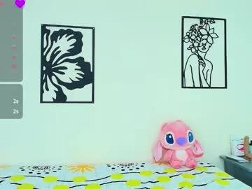 Try our girls live displays and explore the company of endless strippers, with beautiful physiques, vibrating toys and more.