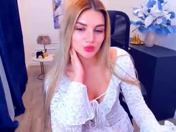 Try our girls live displays and explore the company of endless strippers, with beautiful physiques, vibrating toys and more.