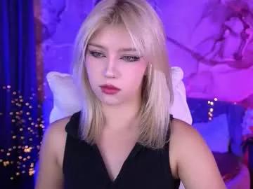 Try our girls live displays and explore the company of endless strippers, with beautiful physiques, vibrating toys and more.