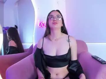 Try our girls live displays and explore the company of endless strippers, with beautiful physiques, vibrating toys and more.