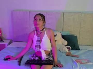 Try our girls live displays and explore the company of endless strippers, with beautiful physiques, vibrating toys and more.