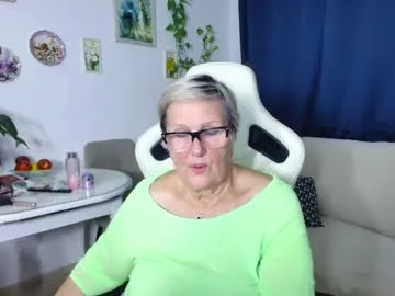 selenna57 — #mature #bigass #bigtits #prvt #squirt #mommy