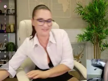 selinesole_ — NAKED PLEASE < #office #heels #bigtits #cute #squirt [1887 tokens remaining]