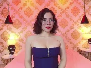 Try our girls live displays and explore the company of endless strippers, with beautiful physiques, vibrating toys and more.