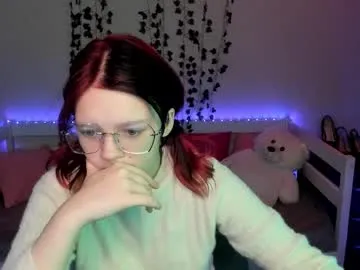 shy_elina01's avatar