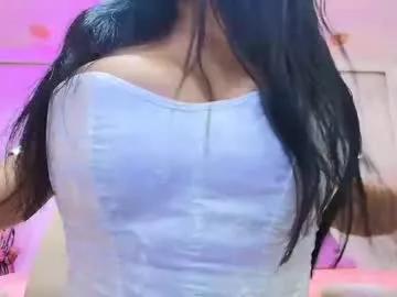 Try our girls live displays and explore the company of endless strippers, with beautiful physiques, vibrating toys and more.
