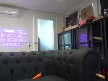 siswet19 from Chaturbate