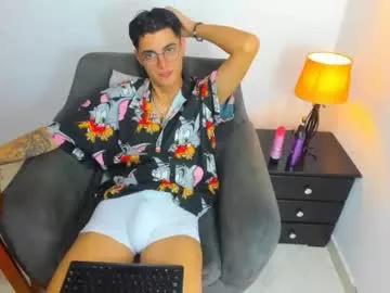 Customizable and mesmerizing: Spark your taste buds and watch our delicious collection of gay live showcases with horny broadcasters getting their steamy physiques humped with their adored sex toy vibrators.