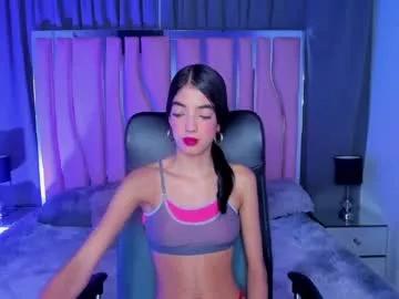 Try our girls live displays and explore the company of endless strippers, with beautiful physiques, vibrating toys and more.