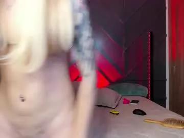 Try our girls live displays and explore the company of endless strippers, with beautiful physiques, vibrating toys and more.