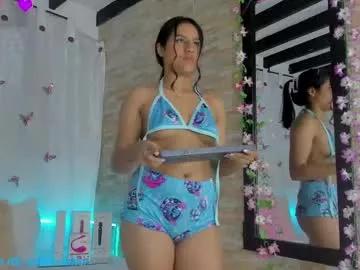 Try our girls live displays and explore the company of endless strippers, with beautiful physiques, vibrating toys and more.