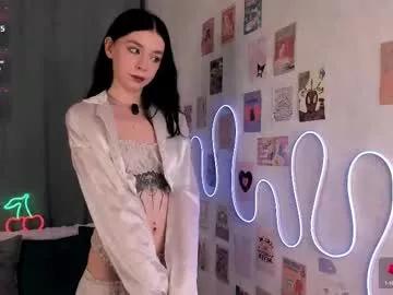 Try our girls live displays and explore the company of endless strippers, with beautiful physiques, vibrating toys and more.