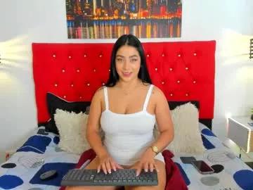 Try our girls live displays and explore the company of endless strippers, with beautiful physiques, vibrating toys and more.