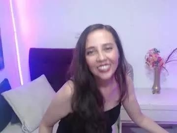 Try our girls live displays and explore the company of endless strippers, with beautiful physiques, vibrating toys and more.