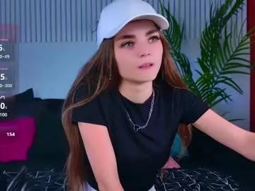 sophiesuvi from Chaturbate is Freechat